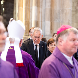Stephansdom: Österreich nahm Abschied von Papst Franziskus
